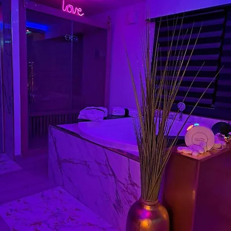 L'aurore De Charme, Clim Jacuzzi, Sauna, Piscine Chauffee Cuisine... Holiday home Carpentras