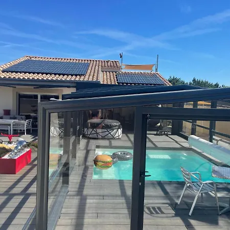 Holiday home L'aurore De Charme, Clim Jacuzzi, Sauna, Piscine Chauffee Cuisine... *
