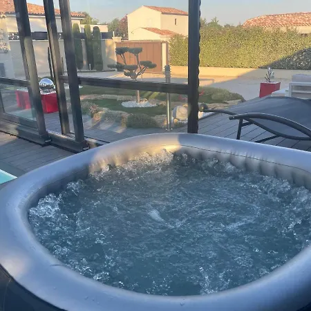 L'aurore De Charme, Clim Jacuzzi, Sauna, Piscine Chauffee Cuisine...