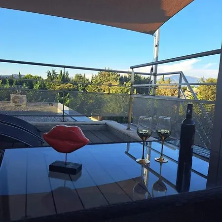L'aurore De Charme, Clim Jacuzzi, Sauna, Piscine Chauffee Cuisine... Carpentras