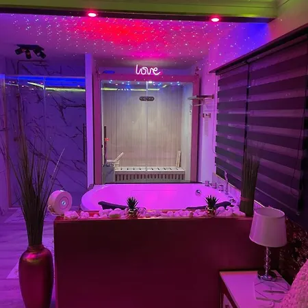 L'aurore De Charme, Clim Jacuzzi, Sauna, Piscine Chauffee Cuisine... *