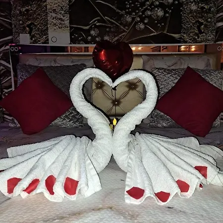 L'aurore De Charme, Clim Jacuzzi, Sauna, Piscine Chauffée Cuisine... Hébergement de vacances Carpentras